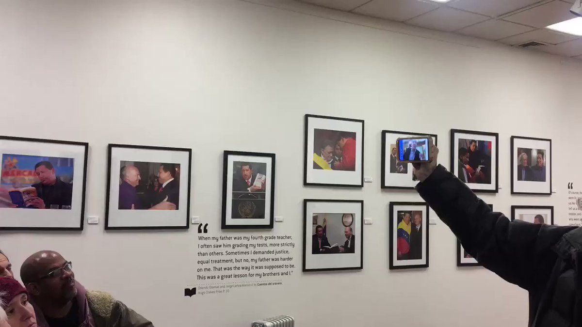 El canciller @jaarreaza agradece solidaridad de quienes llegaron a la Embajada de Venezuela en Washington para evitar que la oposición venezolana pudiera tomarla como lo hizo con 3 sedes diplomáticas: “por su rápida respuesta puede que la oposición tuviera que cambiar de planes”.
