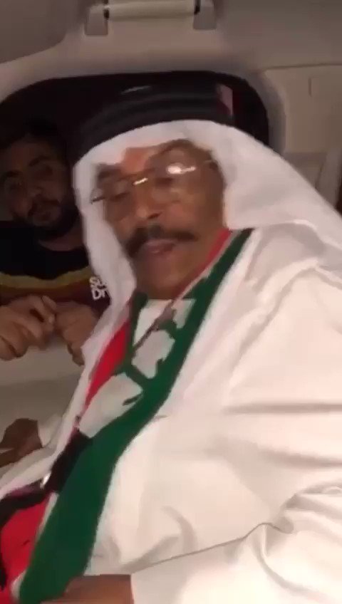 ارقى جمهور يهزر مع حضرة بلطانكو 🤦🏼♂️
والرمه يزعل من المشاكسة القميلة يمكن نفسية ولا احنا امامير وخفاف ظل وماكو متلنا شو مهضومين 😁
#خالد_البلطان_في_كورة_روتانا
#قروب_مركاز_الملكي