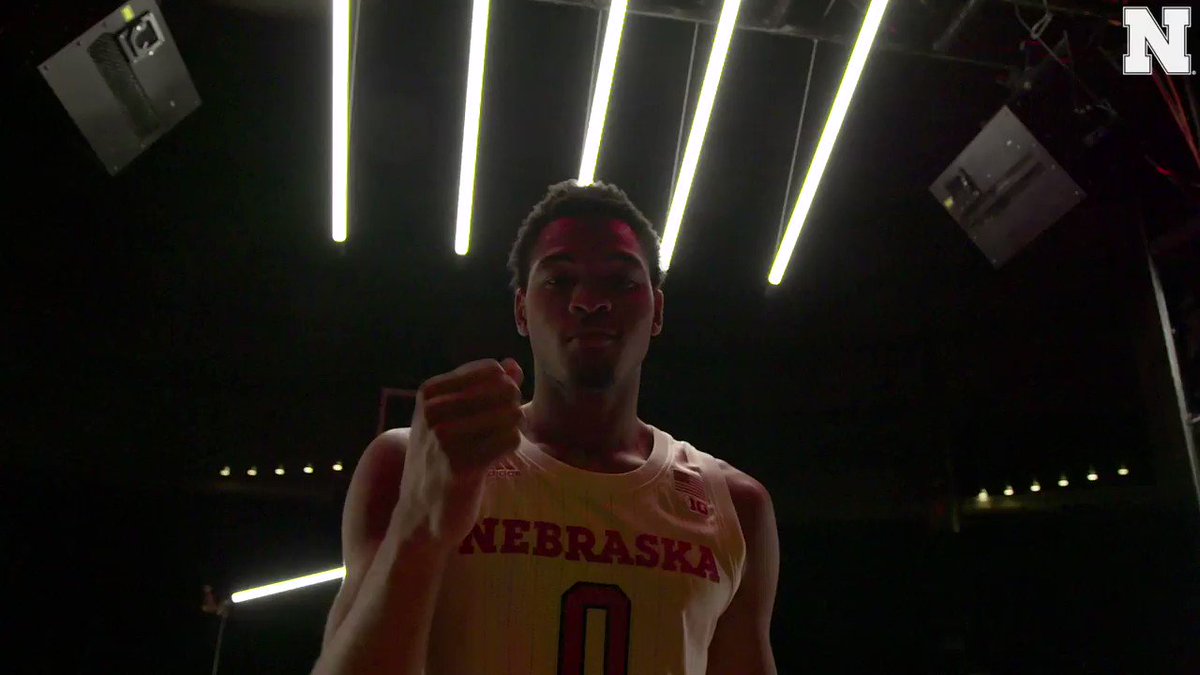 AT THE RIM, JPJ FINISHES.
#Huskers up 74-72, 50.2 remaining.