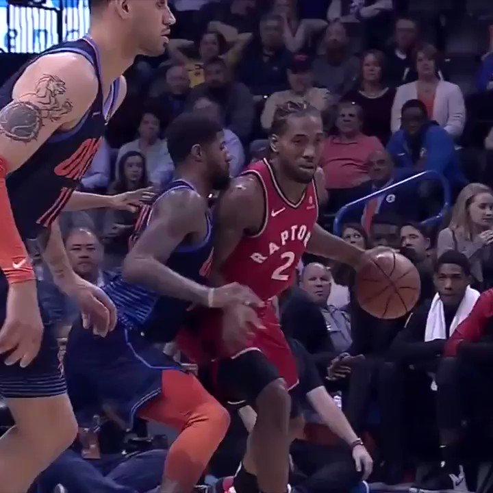 Kawhi's face when PG bodied him on defense 😂