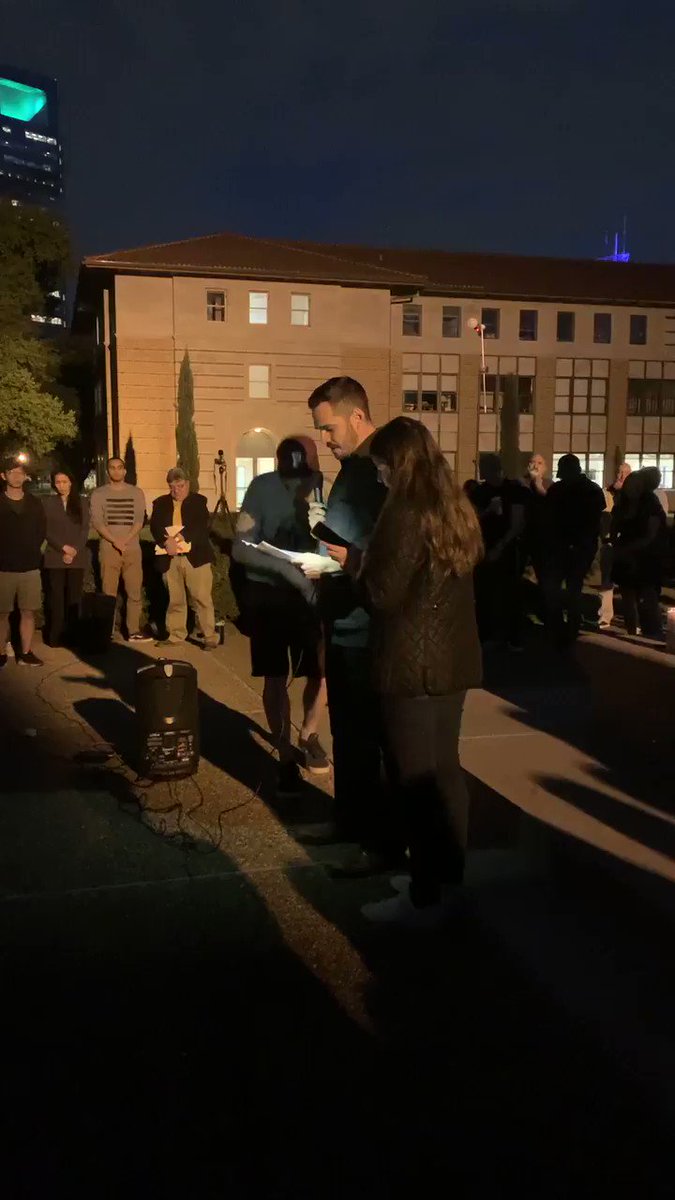 We did our best last night at @RiceUniversity to honor the martyrs of the Christchurch terrorist attack. Following the lead of @KhaledBeydoun & his #50Lives thread, I shared the names/stories of the faithful departed to humanize them & remind people of the cost of Islamophobia.