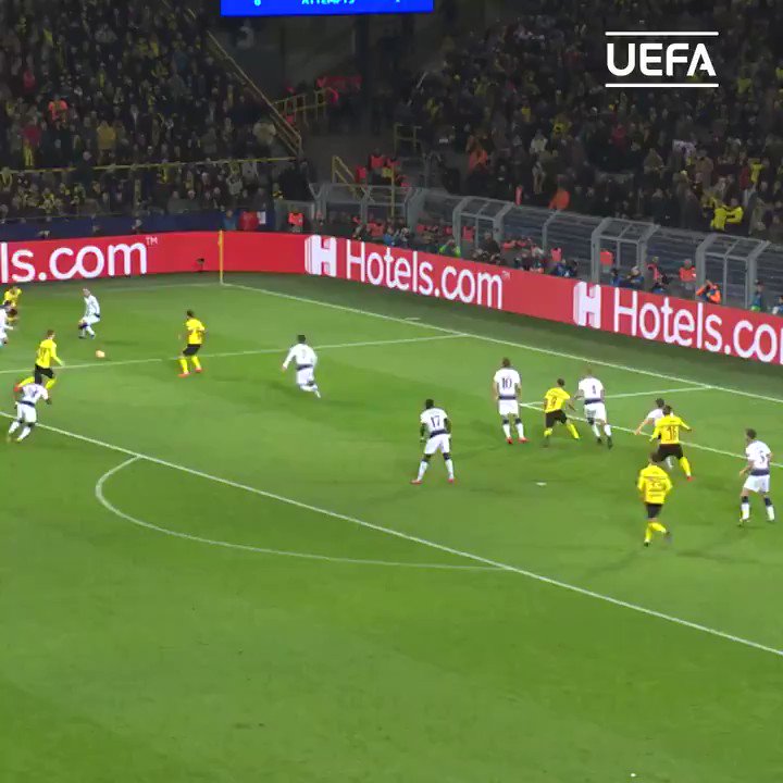 🚫 Hugo Lloris 🙌
#UCL @Spurs_ES