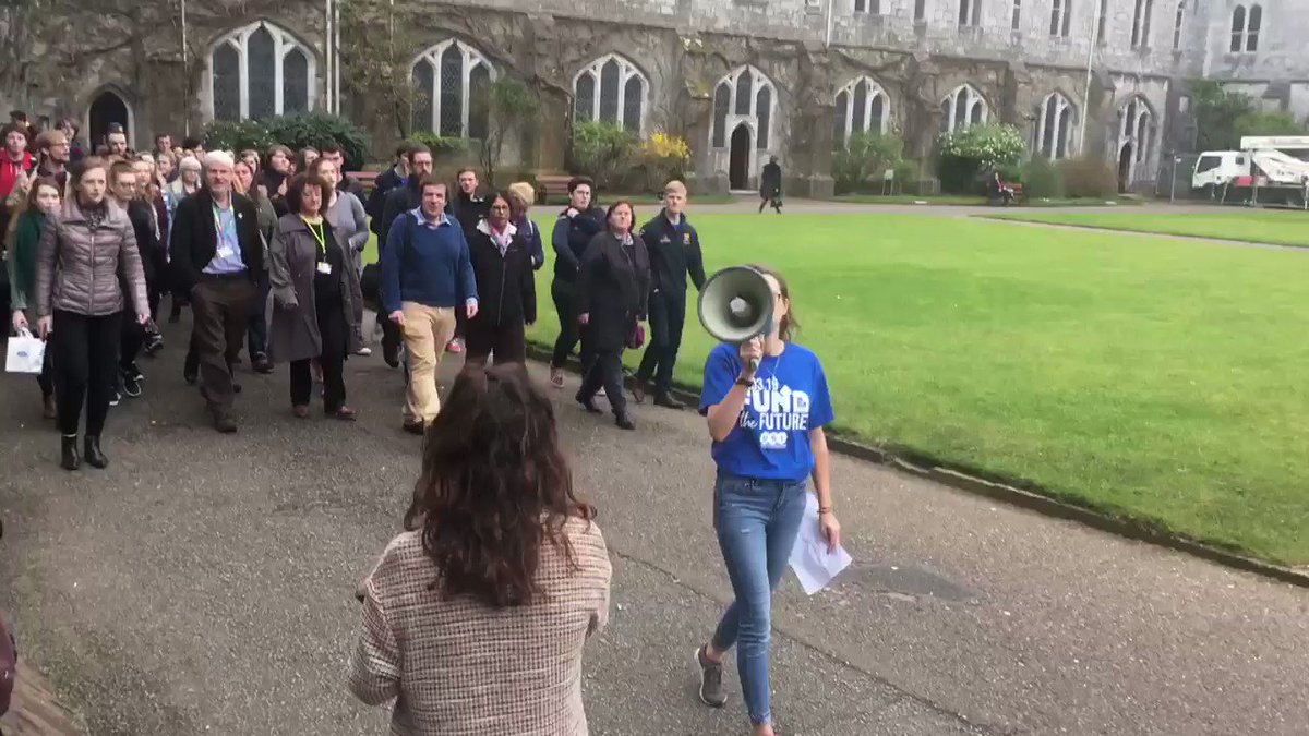 Absolute scenes today as students and staff walkout for higher education funding. State funding was cut by almost 40% as a result of austerity during 2008 and 2015 and only a fraction of that has been replaced. This has left the system seriously struggling. #FundTheFuture @TheUSI