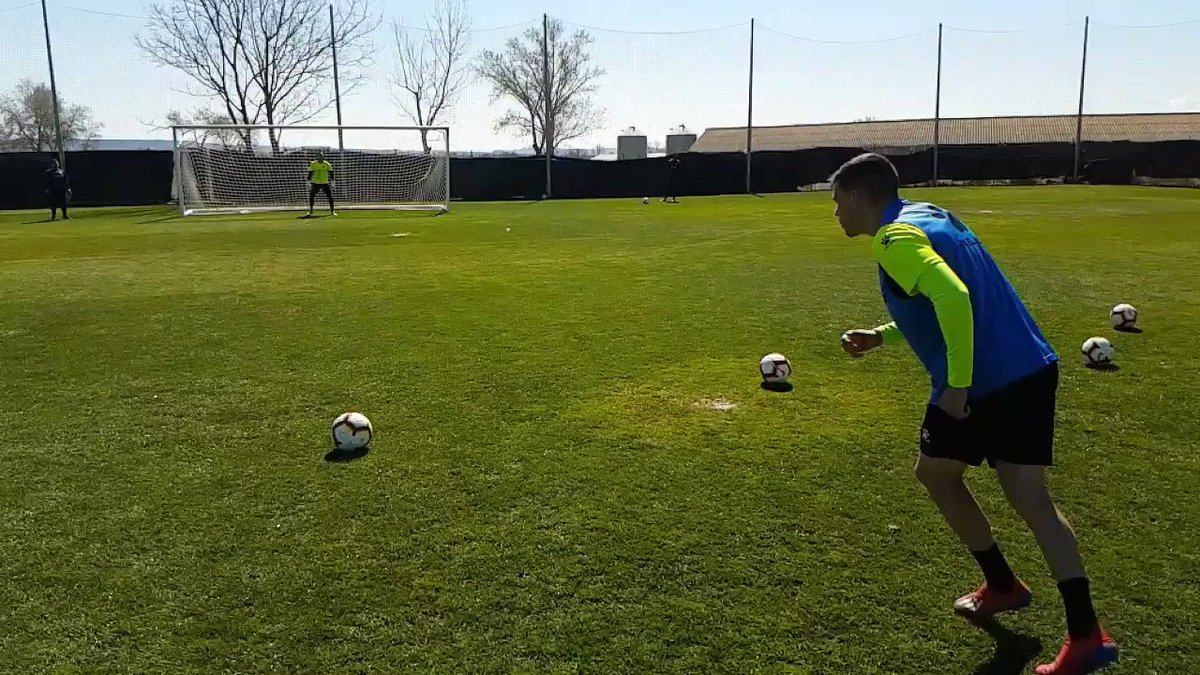 🎯 La tocó @ajovanovic__26, la metió @alexgallar11 🥅⚽️🧤
🔝🔝