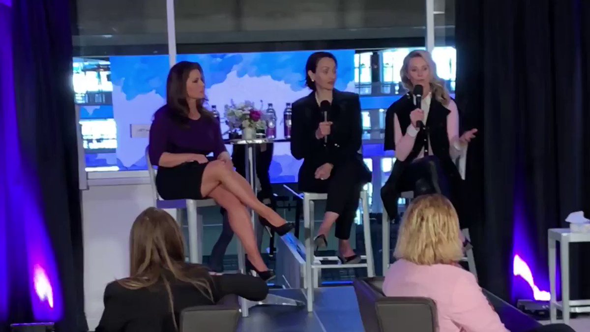 “When women have equal seats at the tables of power, everyone is better off.” —@JenSiebelNewsom
Getting inspired by some incredible female leaders like Jennifer, @MatinaKings & @kcraTVLisaG before the @SacramentoKings Women of Inspiration Night ✨