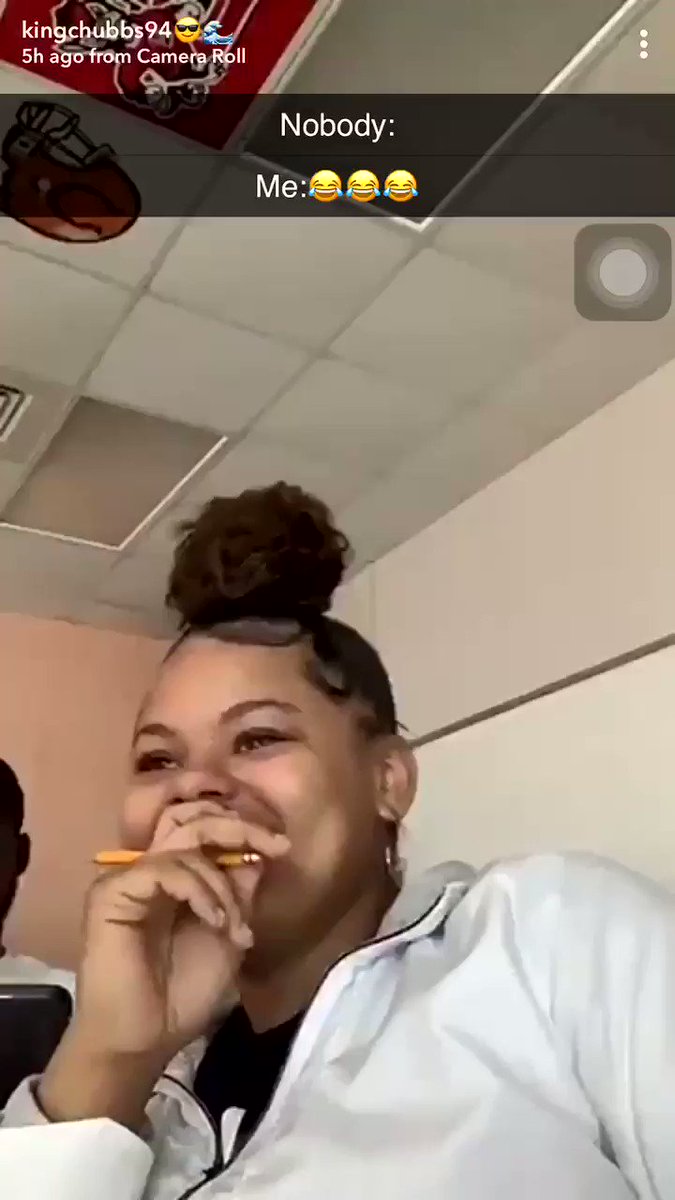 I am ROLLING on the floor, every single time I watch it the video just gets funnier😂😭😭