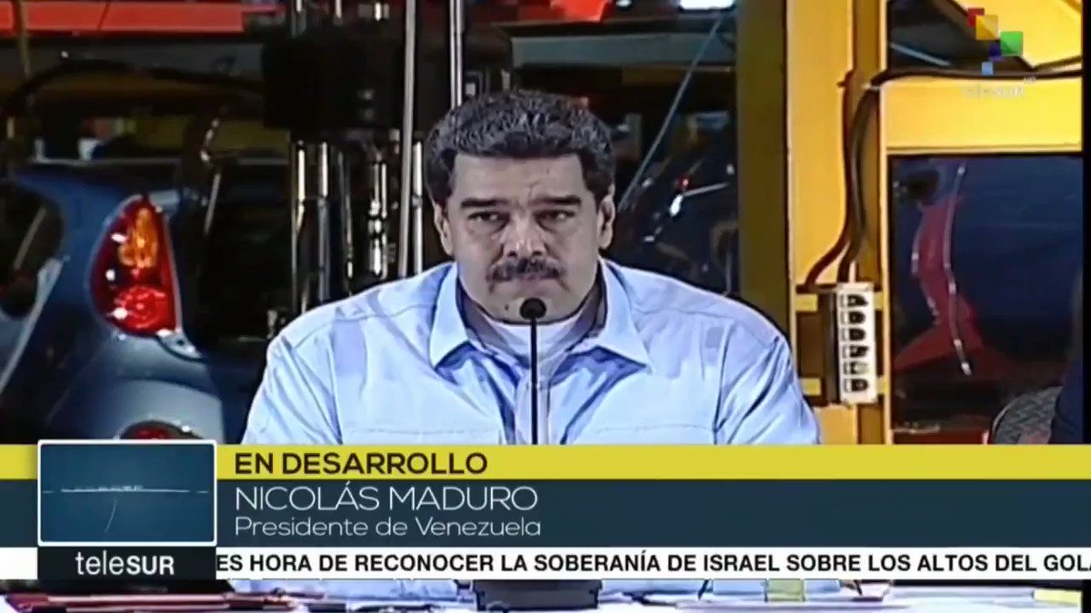 El presidente @NicolasMaduro, expresó que tras restablecer el cuerpo eléctrico del país, nuevamente #Venezuela recibió ataques eléctricos en las líneas de transmisión, asegurando que "la guerra eléctrica continua" http://bit.ly/teleSUR
