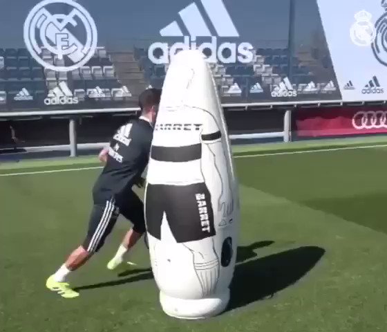 🔥¡ATENTOS a cómo PREPARA @Lucasvazquez91 su REGRESO a los TERRENOS DE JUEGO! ¡Pura CLASE!