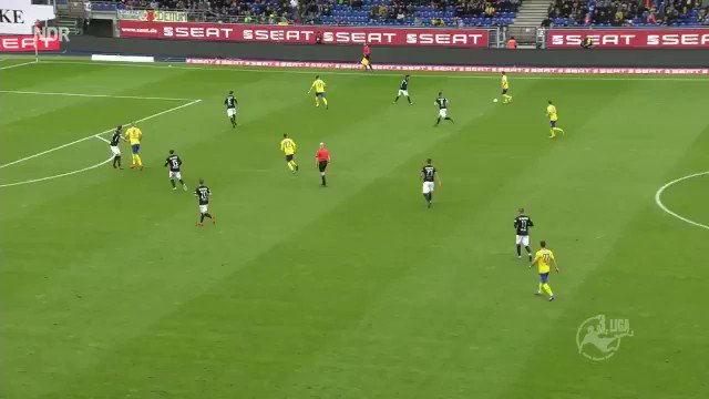 🤣 ⚽️ Et vous pensiez avoir une #VDM en vous levant ce matin ?
viedemerde
#fun #insolite #shaqtin #football #3liga
