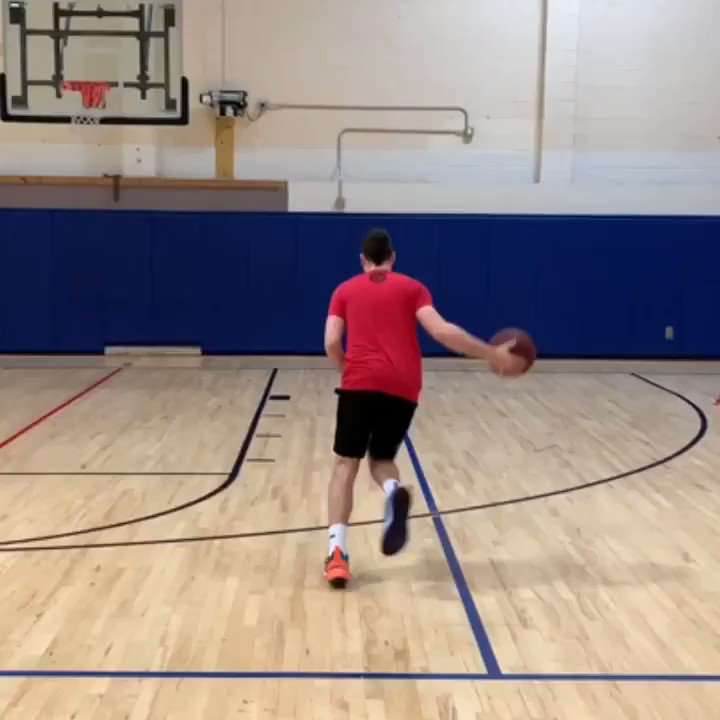 Unnecessary Passes Be Like... 🤣🙄