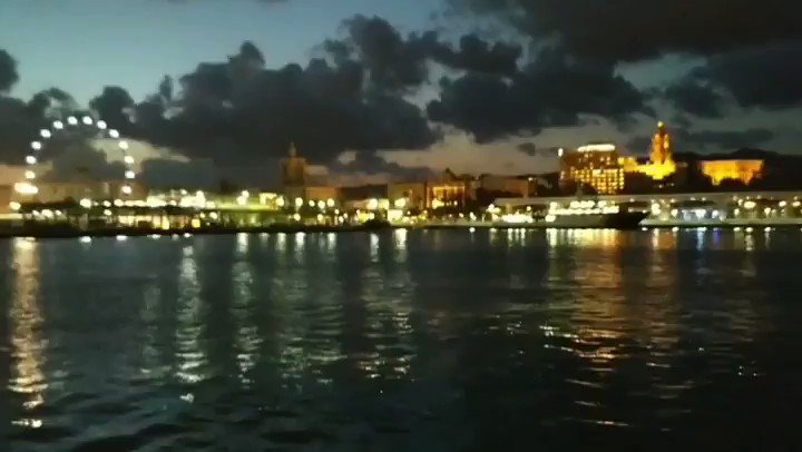#Málaga by night. Sublime.
-
Anochece en Málaga. #Sublime.
-
#OMGG #OhMyGoodGuide #SpringInMalaga #andalucia #tour #springholidays #privateguide #sea #muelle1 #boat
#port #reflections #malagaexperience #travelblog #travelforlife #landscape #waterlandscape #22FestivalMálaga