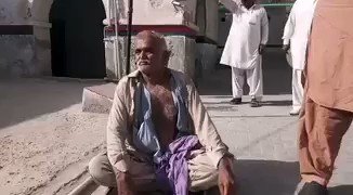 12 اور 14 سال کی ہندو لڑکیوں کے والد پولیس اسٹیشن کے اندر احتجاج کررہے ہیں
کہتے ہیں انصاف ملنے تک دھرنا جاری رکھوں گا
بلاول بھٹو زرداری اور سندھ حکومت سے نوٹس لینے کا مطالبہ
@BBhuttoZardari
@HamidMirPAK @GulBukhari @murtazasolangi @marvisirmed @GFarooqi