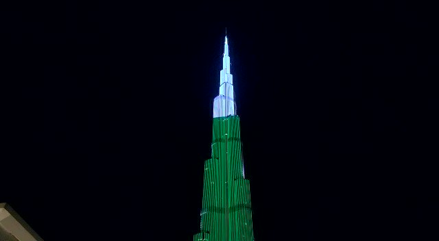 Dubai's @BurjKhalifa lights up to the colours of the Pakistan flag to mark the country's 79th Resolution Day. (KT Video: Neeraj Murali) https://bit.ly/2Olen0J