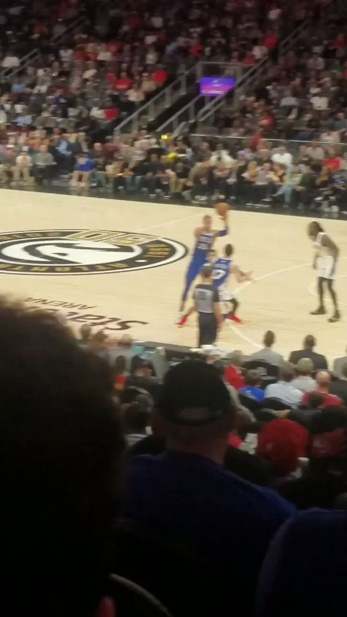 What is @BenSimmons25 doing?!
🤭😂 @shaqtin
#shaqtin
#sixersvshawks