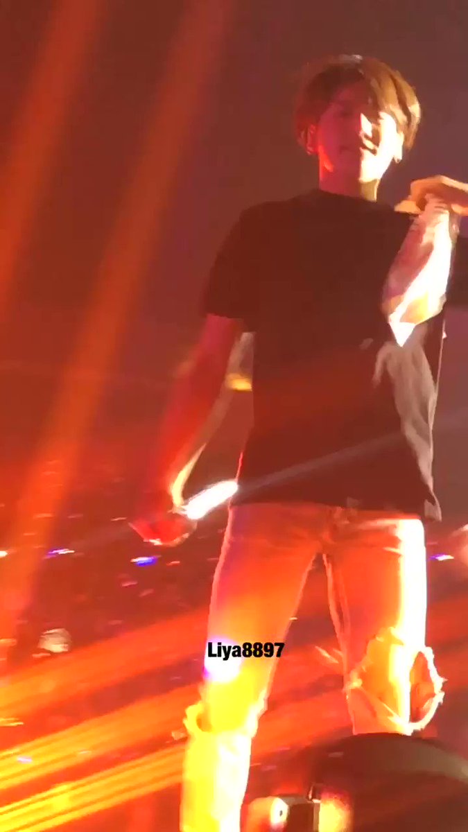 190324 OMG JUNGKOOKK AHHH 왜!!!!! 😩😩😩😩😩😩😩😩😩😩🤧🤧🤧🤧 @BTS_twt #JUNGKOOK #정국#BTSLoveYourselfHongKong #BTSinHongkongDay4