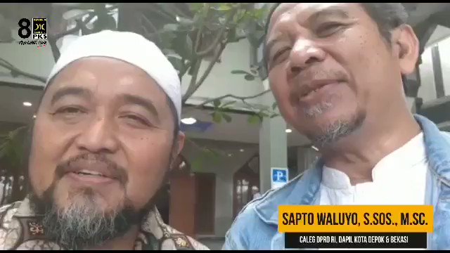 Bersama KH Dr. Amir Faishol Fath, MA. Guru & sahabat lama dlm perjuangan. Berasal dari Madura, Jawa Timur namun berkontribusi di tingkat nasional. Bina generasi sholih & cerdas. #2019PilihPKS @sahabatSAPTO @anakbar99 @salimsegaf @hnurwahid @ODOJ_ID @brurmabrur @tifsembiring https://t.co/fG3cJh6vLL