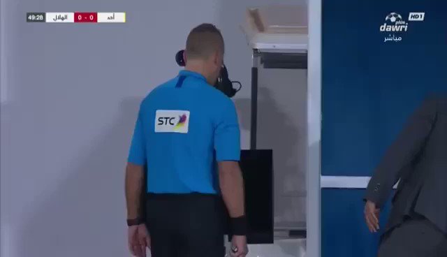 بالنسبة للهلاليين اللي زعلانين من التعادل مع احد ..تراك فزت عليه الدور الاول بهدف من ضربة جزاء غير صحيحه حسبها الفار وهو عطلان !!!