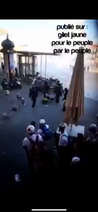 In the 19th week of the Yellow Vests: Macron enabled his police regime to shoot the protesters.
THIS IS WHAT MACRON IS DOING TO HIS OWN PEOPLE!
Montpellier, France
Medics are ALSO getting tear gassed at close range and getting punched in the face!