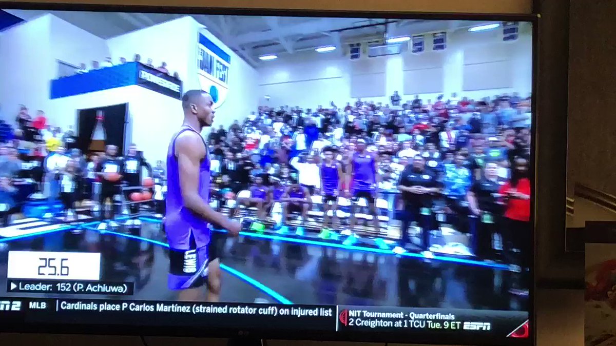 .@Scott_lewis_23 with a Dominique Wilkins-type between the legs jam.