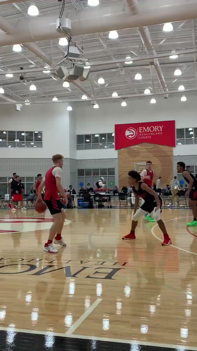 McDonald’s All-American practice underway in ATL. Strong couple days for future Arizona Wildcat Nico Mannion. Impressive blend of feel, touch, creativity and toughness. The game comes really easily to him.