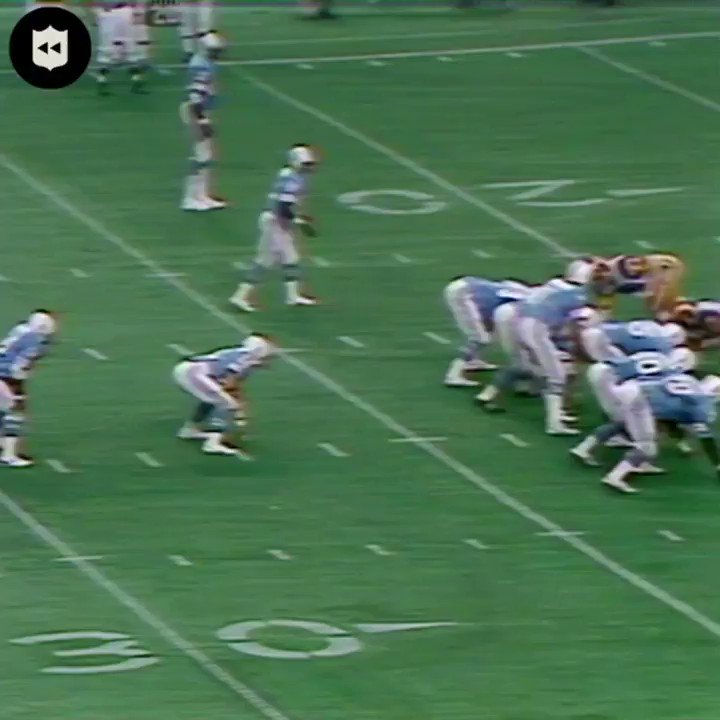 Still one of the greatest highlights of all time... Happy birthday, Earl Campbell!! 