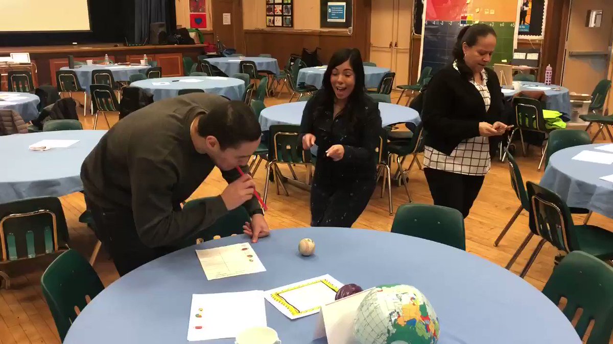 At the Early Childhood Learning Fair, D4 families and Parent Coordinators experience centers while learning the purpose of center play. @aestrel3 #DECE #Champions4Children โ at TheBoys Club Of New York