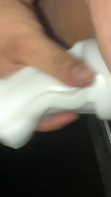 Just uploaded my new outdoor Fleshlight vid on my #Pornhub  I cummed so good??????? Watch the full vid