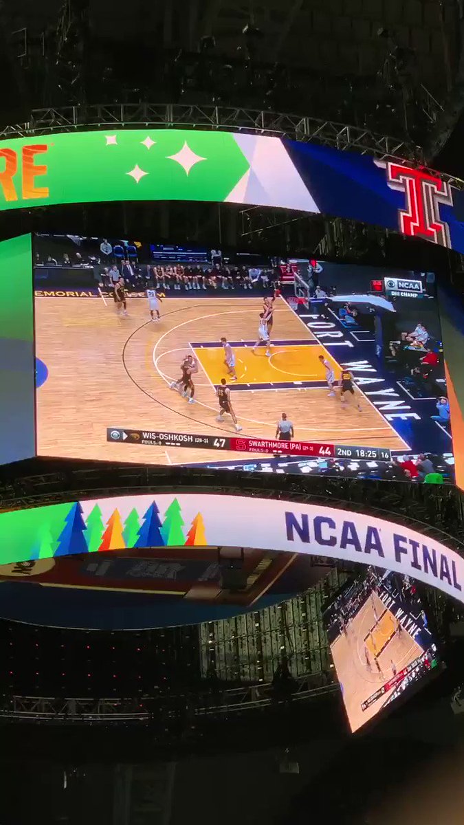 Check this out! @UWOshkoshTitans @UWOMBB getting on the video board at the #FinalFour #NationalChampionship with their first championship in school history! #proudalum #HailTitans