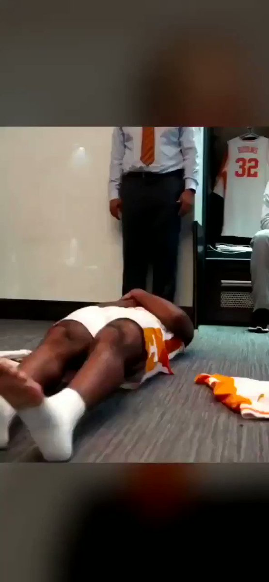 UCLA: we'll give Barnes $5 million
Phillip Fulmer: