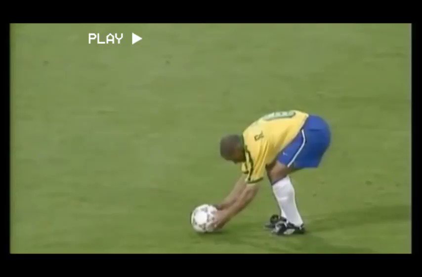 Happy Birthday Roberto Carlos!!! On your 48th Birthday we ask you how you did this? Wow.. 