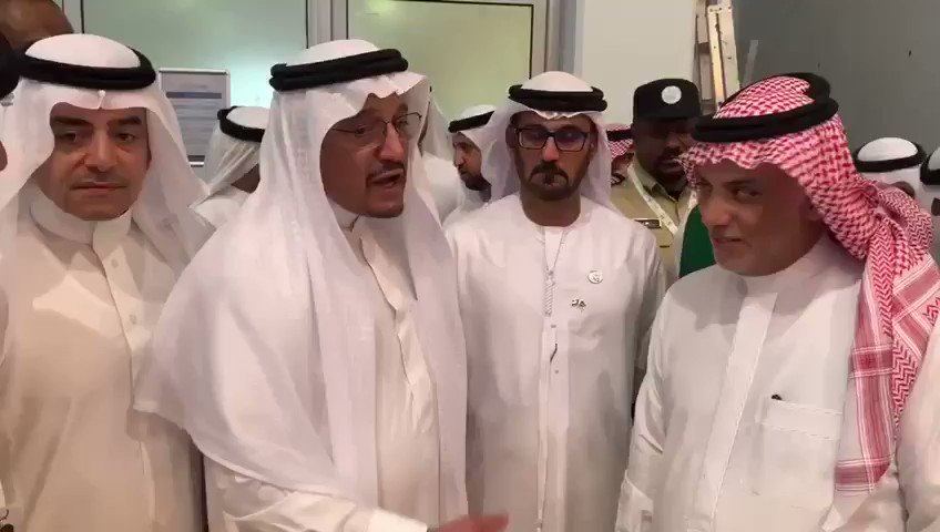 معالي وزير التعليم @mohe_sa الدكتور حمد آل الشيخ @minister_moe_sa يشرف جناح الهيئة الملكية للجبيل وينبع بمعية معالي وزير التربية والتعليم بدولة الأمارات العربية المتحدة @MOEducationUAE م. حسين الحمادي @He_AlHammadi
ويشيد بكليات ومعاهد الهيئة الملكية