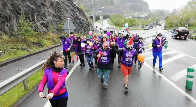 #Korrika21 #Klika Euskarazko hedabideen kilometroa egin dute #Korrika21-en, eta tartean dira @HamaikaTb-ko @ganugan, @ikeraginaga eta Xabi Belzunegi. Mila esker zuen lanagatik!