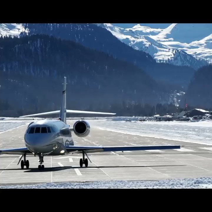 Engadin Airport
Dassault Falcon Special Part 3
https://youtu.be/N9BWGWurxX0
...
#oeien #falcon2000ex #dassault #falcon #privatejet #corporatejets #businessjet #planespotting #lszs #EngadinAirport #samedanaiport #stmoritz #valleylanding #mountains