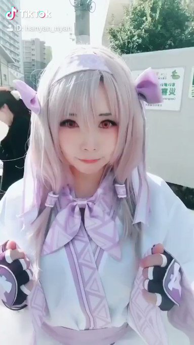 Twitterのコスプレ動画1