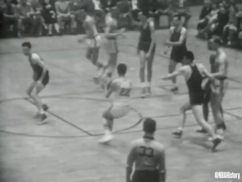 On this date 65 years ago, Minneapolis Lakers become first team to win three NBA titles in a row! #NBAVault