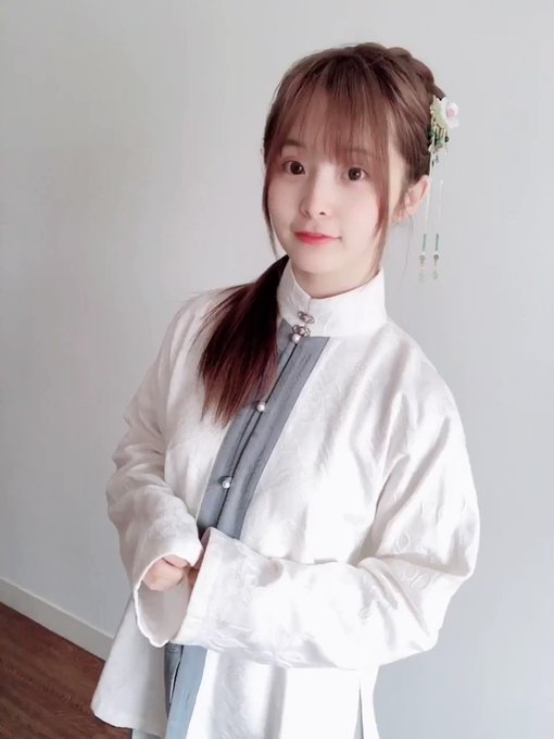 コスプレイヤー楼酥酥酥酥酥酥のTwitter動画1