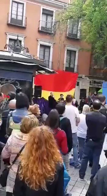"Cucusclaneros y Meapilas" entre otros, fueron varios de los insultos que desde la organización del acto se lanzaron a los Cofrades que regresaban a su sede en la procesión de la Borriquilla.
@antonioencinas
@nortecastilla
@TribunaVa
@DGCyL
@AyuntamientoVLL
@oscar_puente_