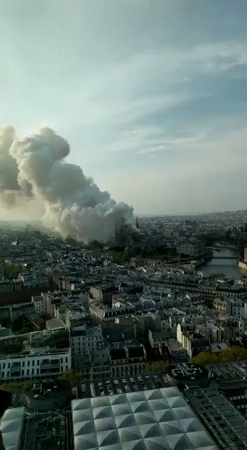 Жутчайшее зрелище: полыхает Собор Парижской Богоматери (Фото/Видео). Новости Днепра 