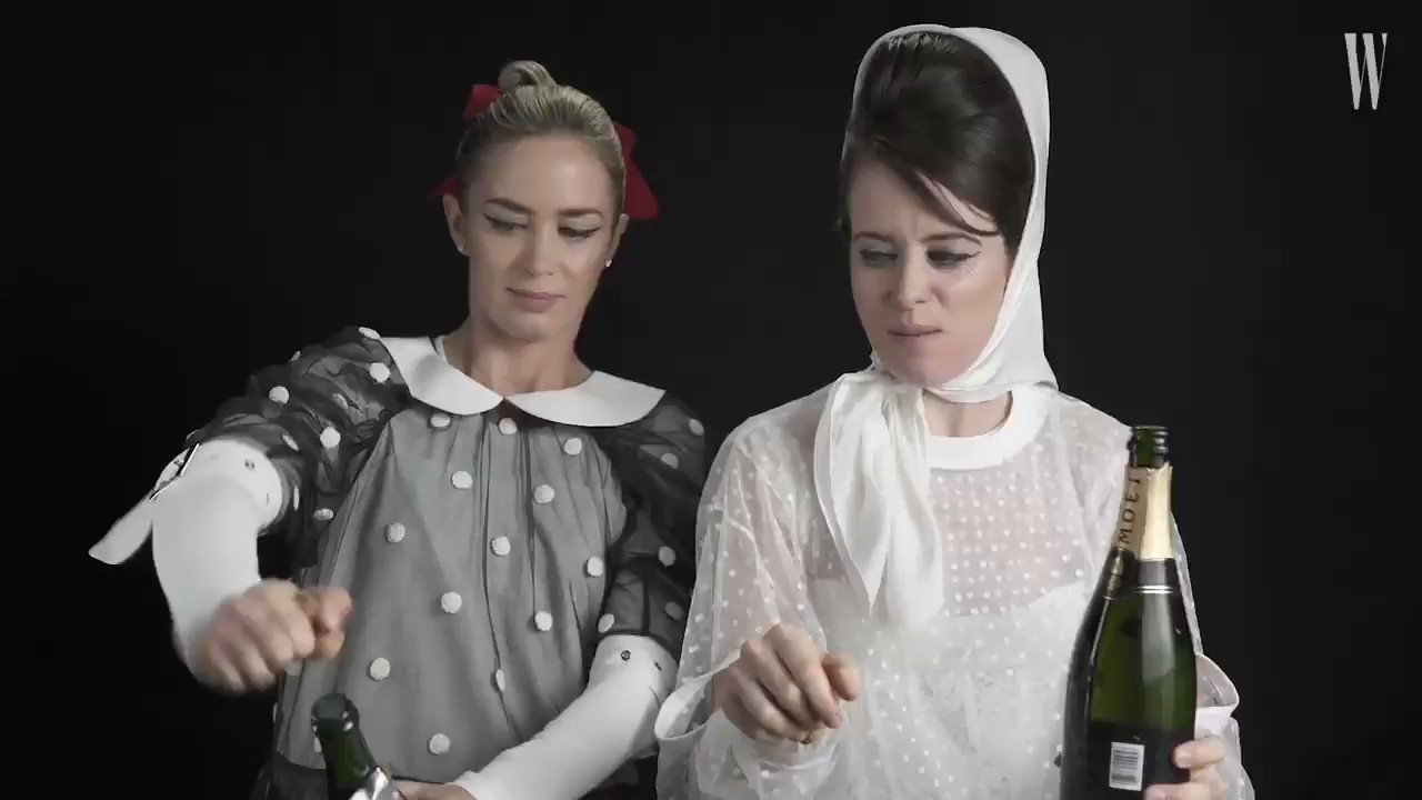 Happy birthday to meme queen claire foy  