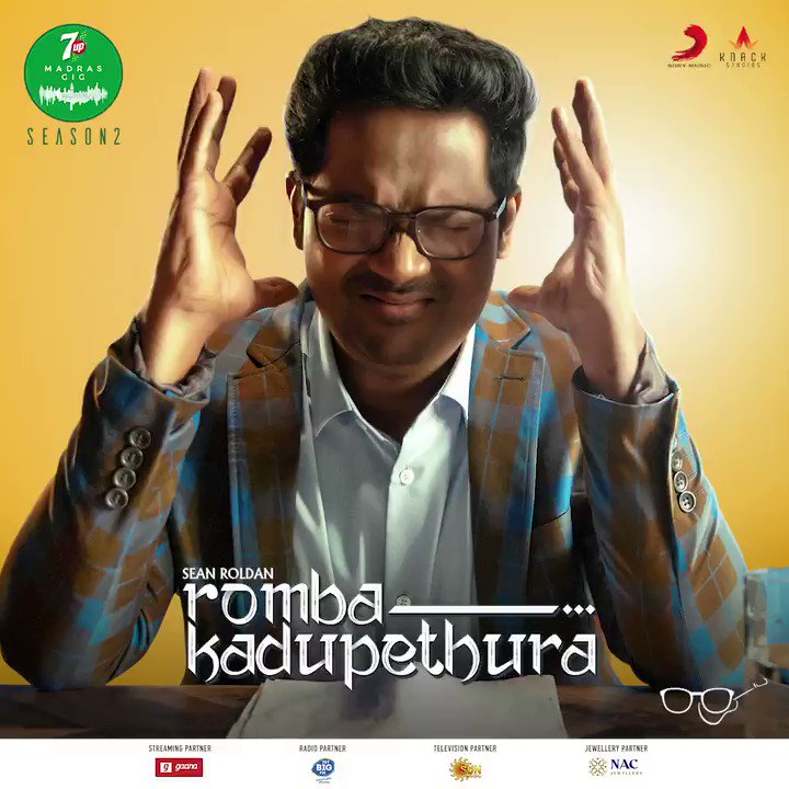 "திரும்பின இடமெல்லாம் Art,
ஏன் ரசனையில் எனக்கு இப்போ doubt-u !!"
@RSeanRoldan's #WednesdayWisdom is all about #RombaKadupethura from #7UPMadrasGigS2! 😎
Watch here ➡️http://bit.ly/RombaKadupethura …
@7UPIndia @knackstudios_ @gaana @SunMusic @BIGFMTamil