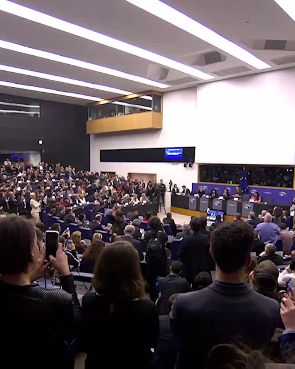 Here's a part of my speech in the EU parliament yesterday.
Full speech available on Facebook: https://www.facebook.com/732846497083173/posts/811598182541337?sfns=mo …
#climatestrike #fridaysforfuture #schoolstrike4climate