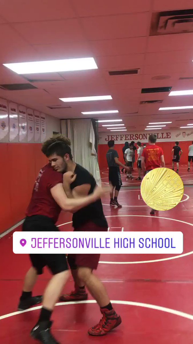 RTC tonight at jeffersonville with olympic gold medalist momir PETKOVIC @gogreco_teamusa @fivepointmove @usawrestling @mpetkovc @GaryMayabb @iswausaw @GCCSchools