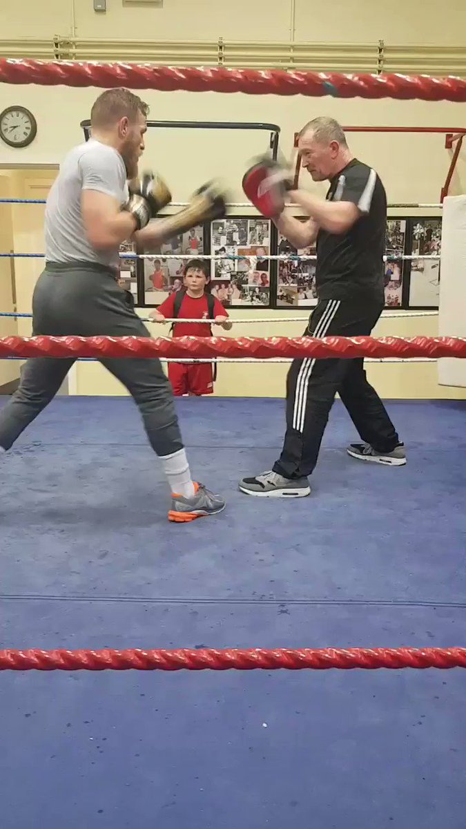 RT @J0E_90: BACK HOME
Conor McGregor on the pads with Bra Brady last night at Crumlin BC
Video: Aaron Dempsey https://t.co/EajjmdeXgL