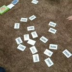 数字だけ…「円周率カルタ」。読み札も取り札も数字だけってそうとう難しいのではと思いながらも気になっています。