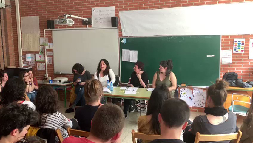 📽️@larraitz_ugarte: "Suposatzen da oasi baten bizi garela, denok ongi bizi garela. EH Bilduren analisiaren arabera, wgoera guztiz kontrakoa da. Krisi ekonomikoa asko areagotu da, jendearen bizitzak askoz okerragoak dira orain" #Gzt19 #GazteTopagunea