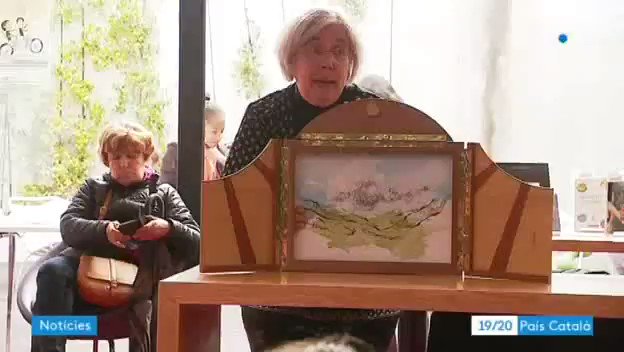 250 enfants qui apprennent le #catalan à Ille-sur-Têt ont fêté, un peu en avance, la Sant Jordi.