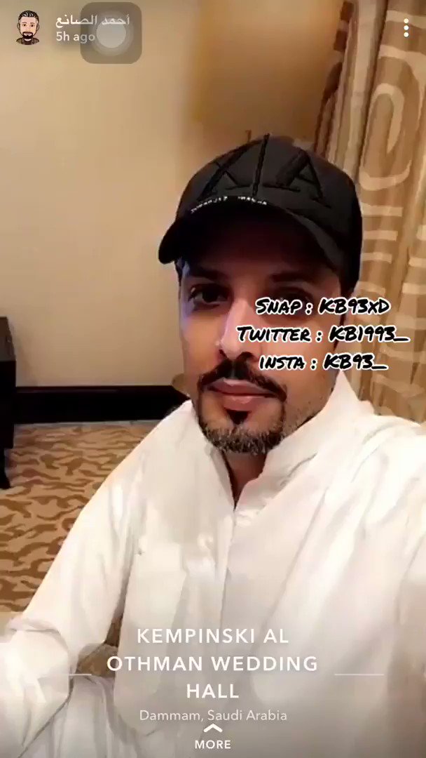 كسرت بخاطر الأيام . .
نسيت إحساسي و العشره
و كل حلمٍ من الأحلام . .
على قل البخت يشره
حسافه . . صحيتني بدري . .
حسافه غفى حزني على إيدينك
حسافة صحى جرحي ولا أدري
@Mutref @aL9aNe3
#مطرف_المطرف
#كسرت_بخاطر_الأيام
#عود