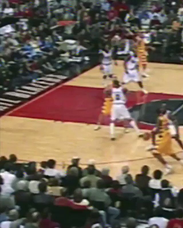 When LeBron retires theyβre finally gonna appreciate how a 6β9β 260lb player could handle the ball like this