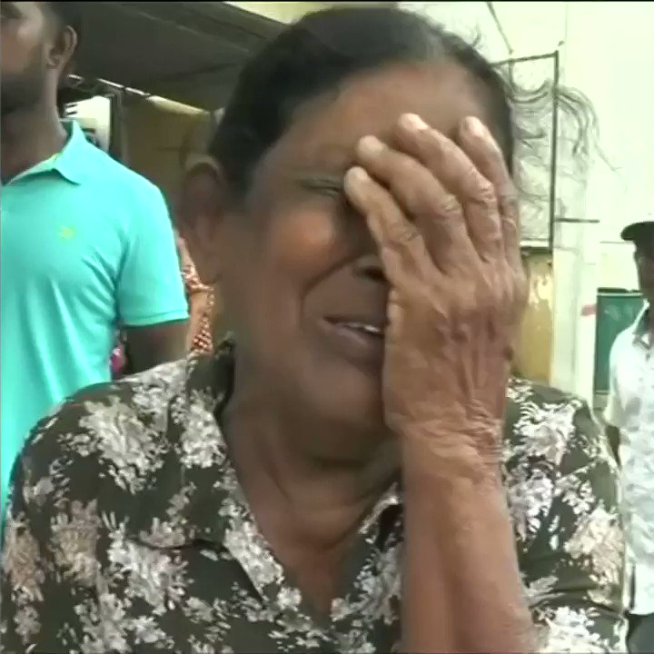දේවස්ථාන සහ හෝටල්වල පිපිරීම්: වත්මන් තත්ත්වය
This is how events are unfolded #LKA
කියවන්න: https://bbc.in/2XxP3bg