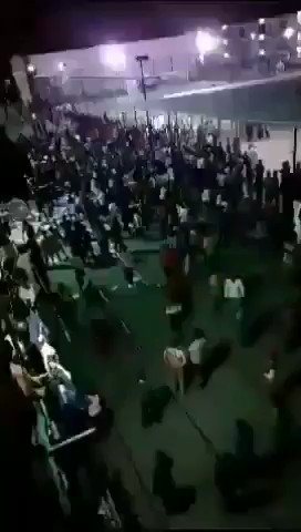 أي كعبة مضيوم وخرابيط بل كعبة الظلم والذل والهوان والخسه والنذالة ما ذنب هؤلاء العمال المساكين حسبي الله فيكم قال تعالى((ثلاثة أنا خصمهم يوم القيامة، ومن كنت خصمه خصمته، رجل أعطى بي ثم غدر، ورجل باع حرا فأكل ثمنه، ورجل استأجر أجيرًا فاستوفى منه ولم يعطه أجره))#اعمال_شغب_في_قطر